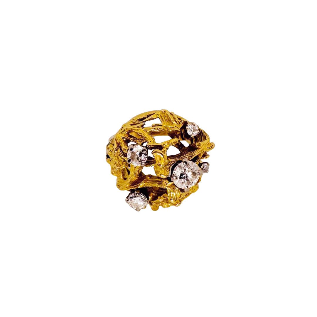Bague Dôme en or jaune et diamants - Castafiore
