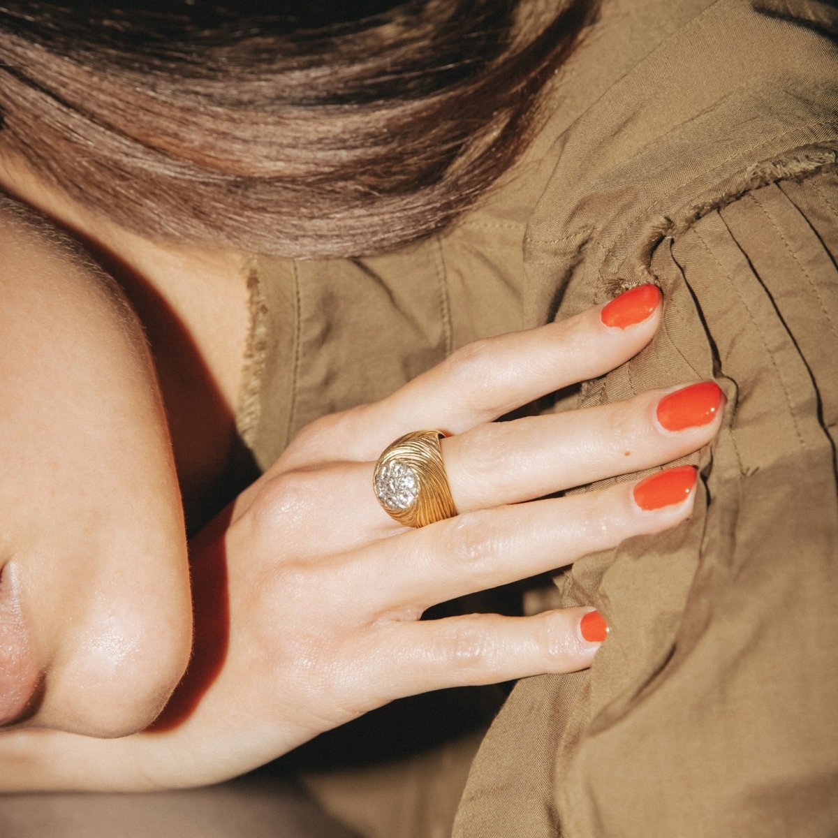 Bague Dôme en or jaune, platine et diamants - Castafiore
