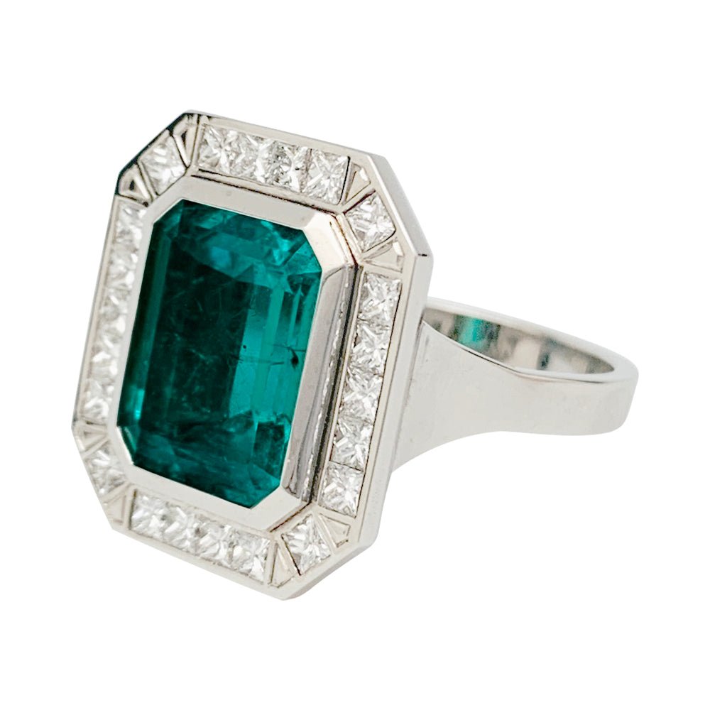 Bague émeraude 5,5 carats en or blanc, diamants - Castafiore