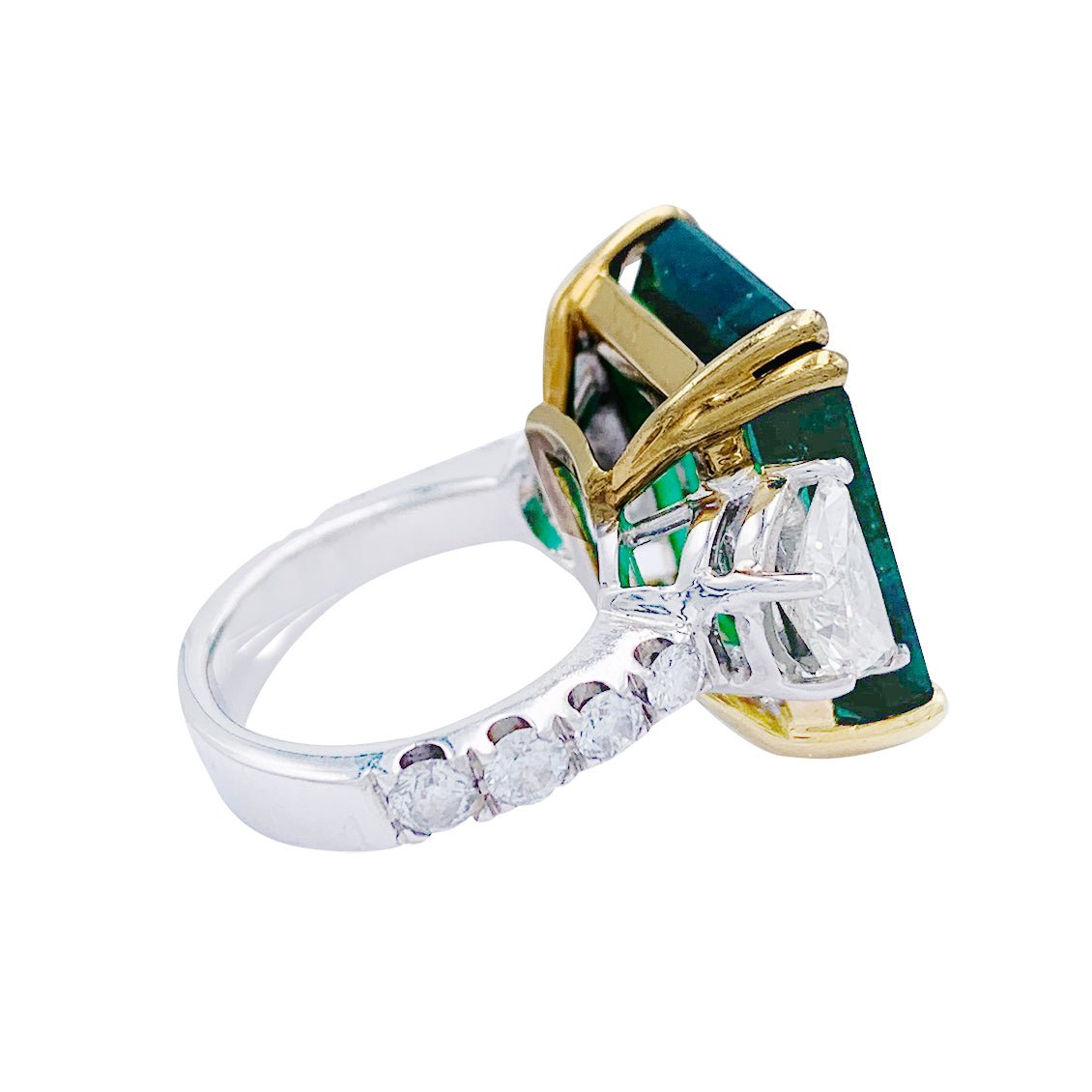 Bague émeraude or blanc, diamants - Castafiore