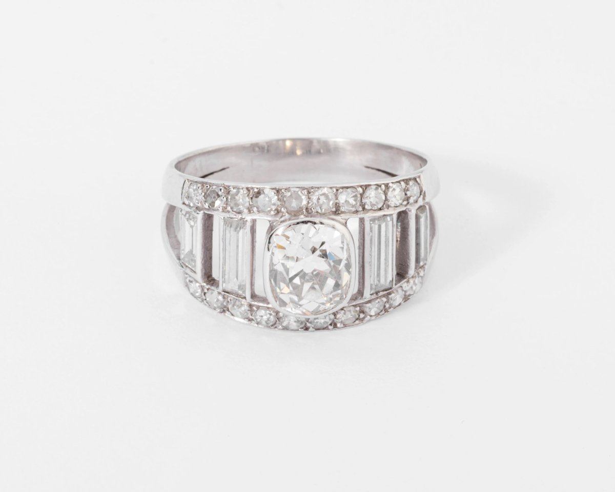 Bague en diamant et platine forme bandeau - Castafiore