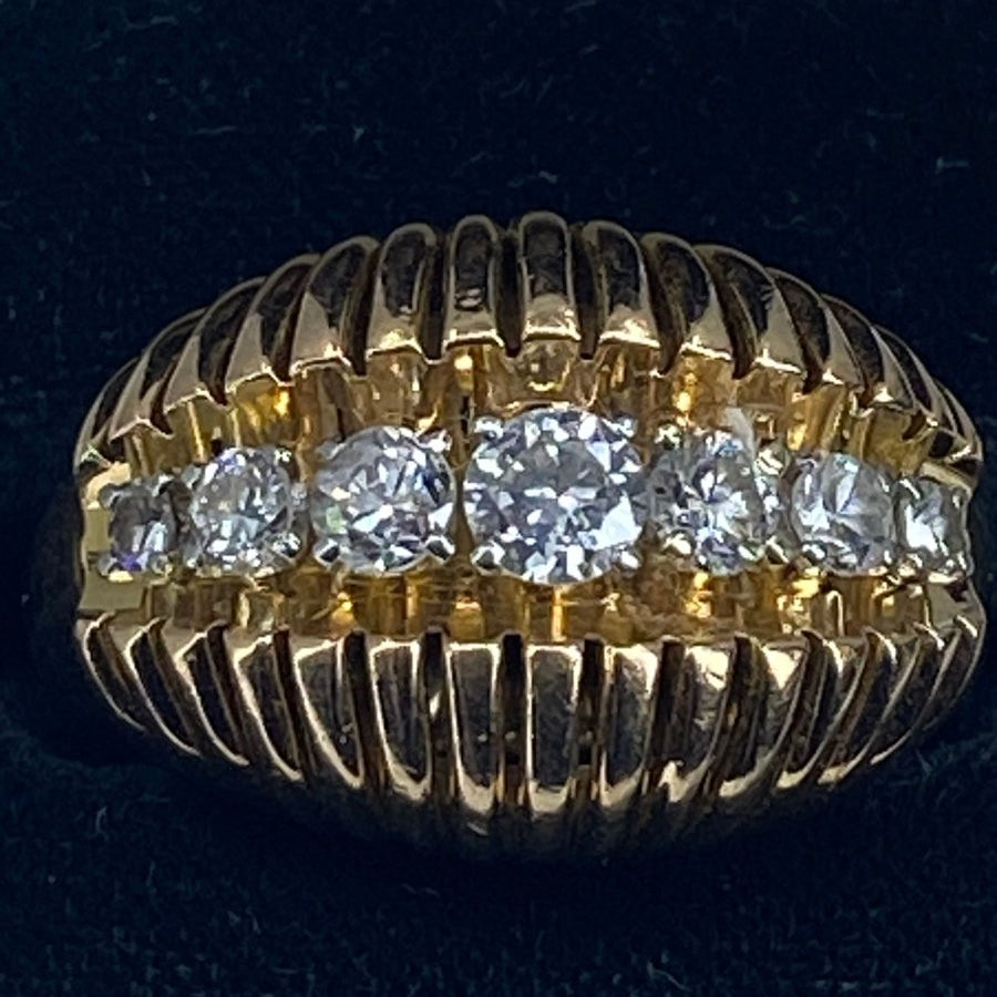 Bague en or 18 carats et platine sertie d’une ligne de 7 diamants vers 1950 - Castafiore