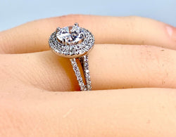 Bague en or blanc 18 carats, diamant 0,97 carat couleur E - Castafiore