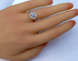 Bague en or blanc 18 carats en diamants - Castafiore