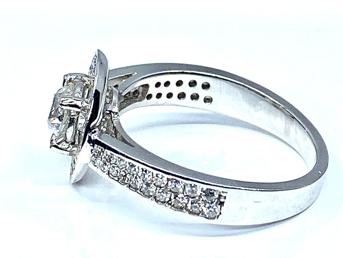 Bague en or blanc 18 carats en diamants - Castafiore