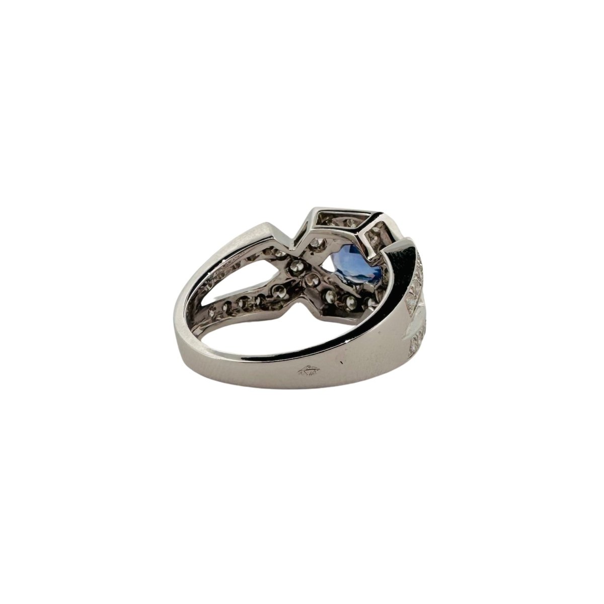 Bague en or blanc 18 carats en saphir et diamants - Castafiore
