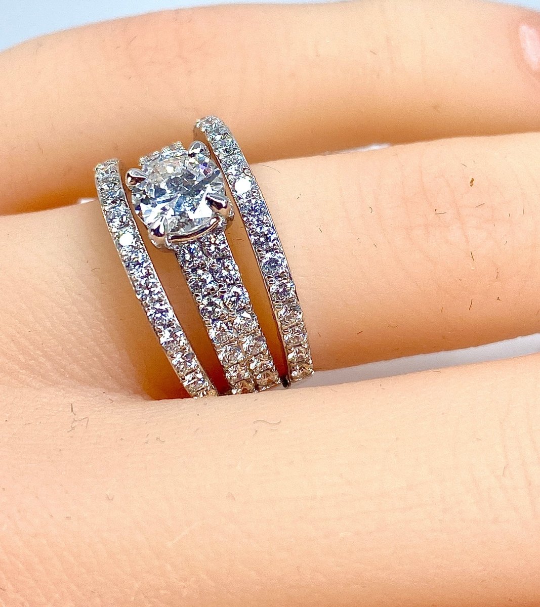Bague en or blanc 18 carats et diamants - Castafiore