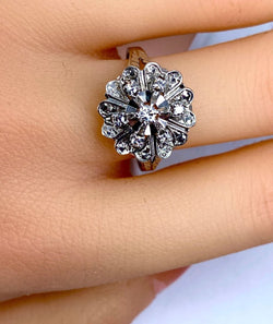 Bague en or blanc 18 carats et diamants, décor de coeurs - Castafiore