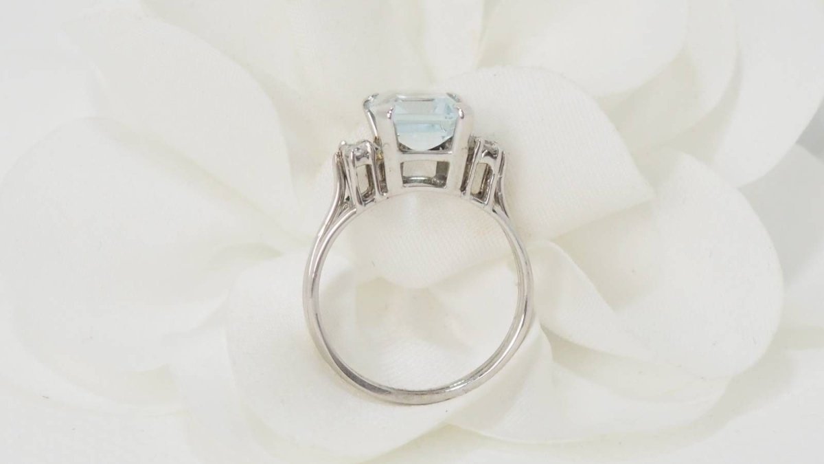 Bague en or blanc, aigue marine et diamants - Castafiore