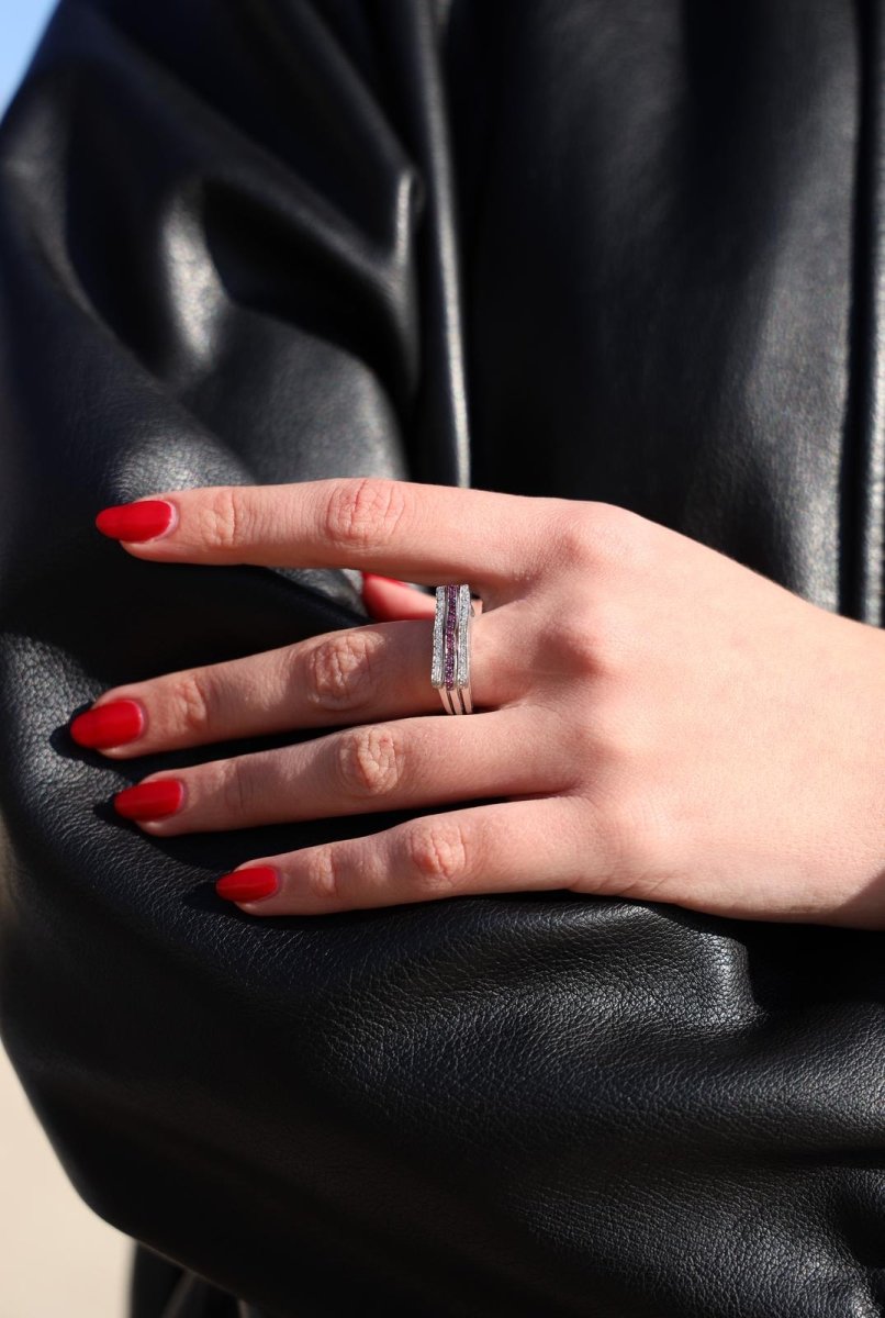 Bague en or blanc, diamants et saphir rose - Castafiore