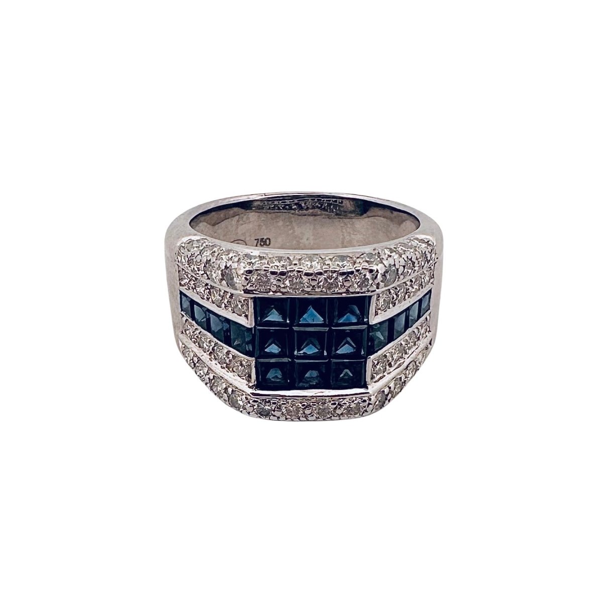 Bague en or blanc, diamants et saphirs calibrés - Castafiore