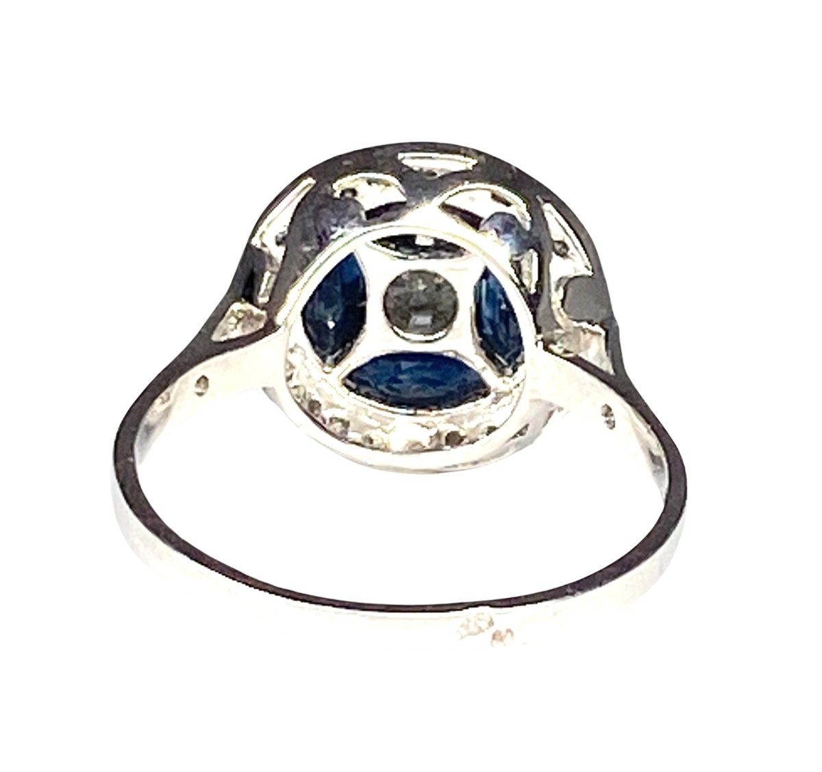 Bague en or blanc diamants et saphirs navettes - Castafiore