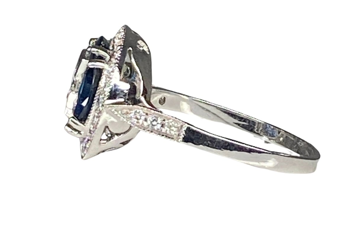 Bague en or blanc diamants et saphirs navettes - Castafiore