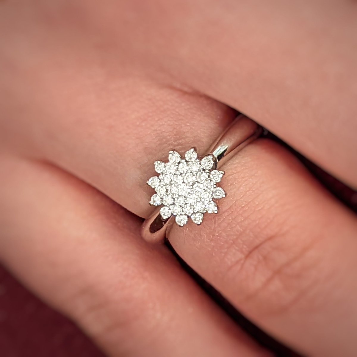 Bague en or blanc et diamants - Castafiore