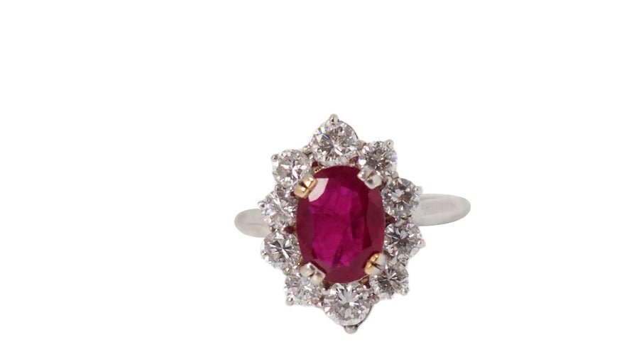 Bague en or blanc, rubis et diamants - Castafiore