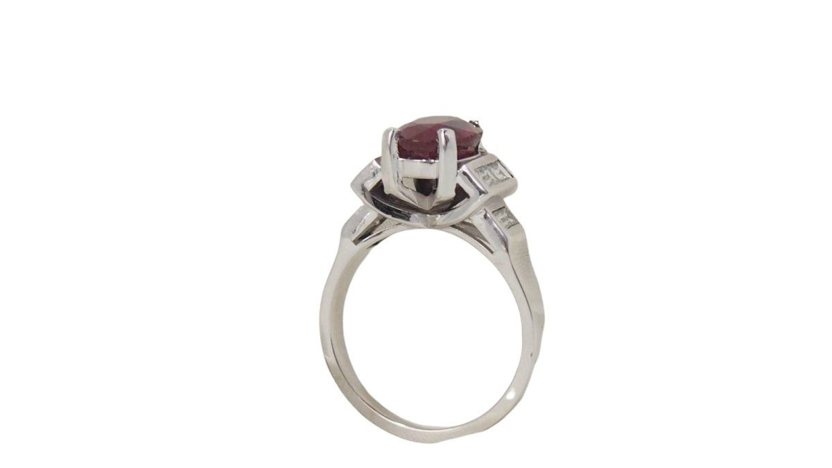 Bague en or blanc rubis et diamants - Castafiore