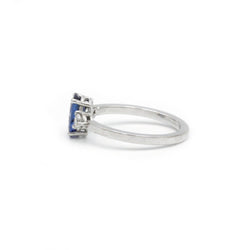 Bague en or blanc , saphir et diamants - Castafiore
