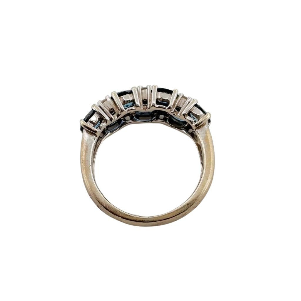 Bague en or blanc, saphirs et diamants - Castafiore