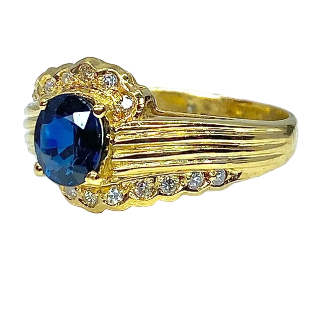 Bague en or jaune 18 carats en saphir et diamants - Castafiore