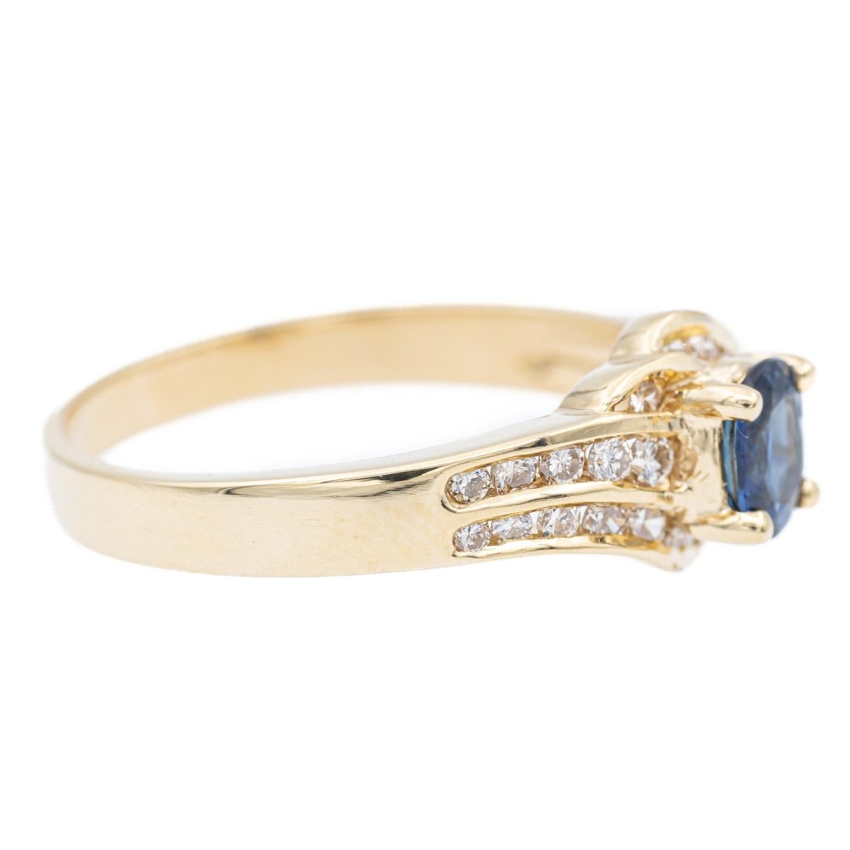 Bague en or jaune, diamants et saphir - Castafiore
