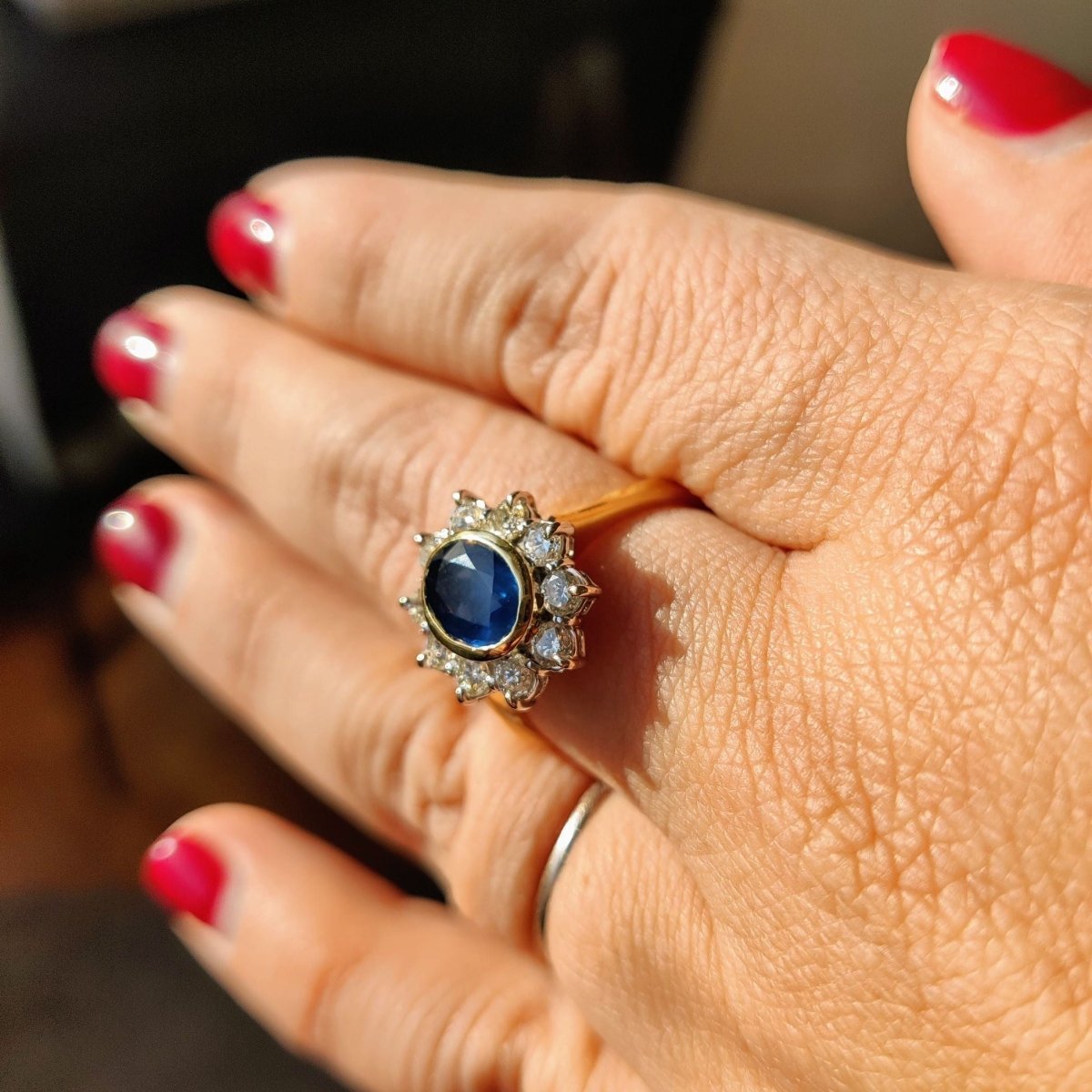 BAGUE EN OR JAUNE DIAMANTS ET SAPHIR - Castafiore