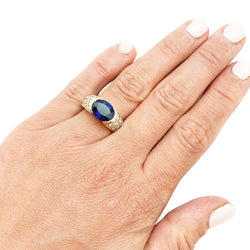 Bague en or jaune, diamants et saphir - Castafiore