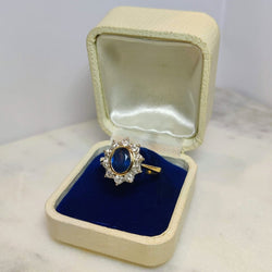 BAGUE EN OR JAUNE DIAMANTS ET SAPHIR - Castafiore