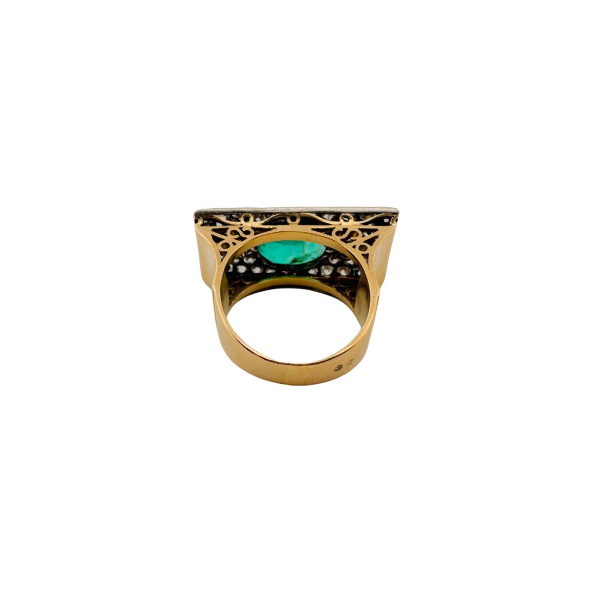 Bague en or jaune, émeraude et diamants - Castafiore