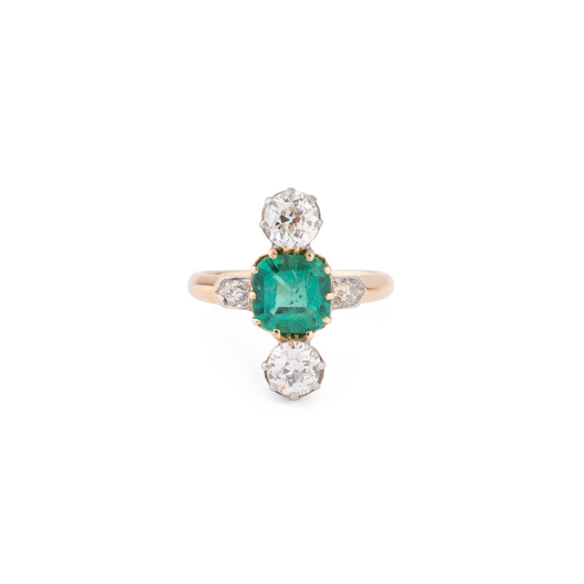 Bague en or jaune, émeraude et diamants Début XIX éme - Castafiore
