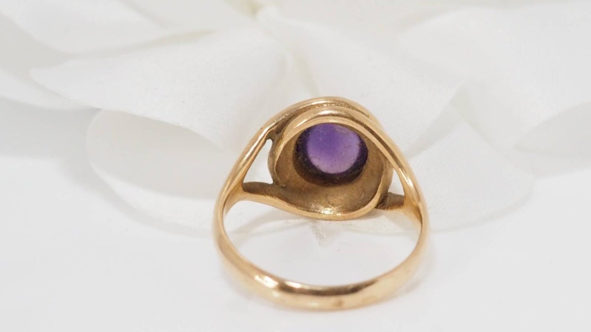 Bague en or jaune et améthyste - Castafiore