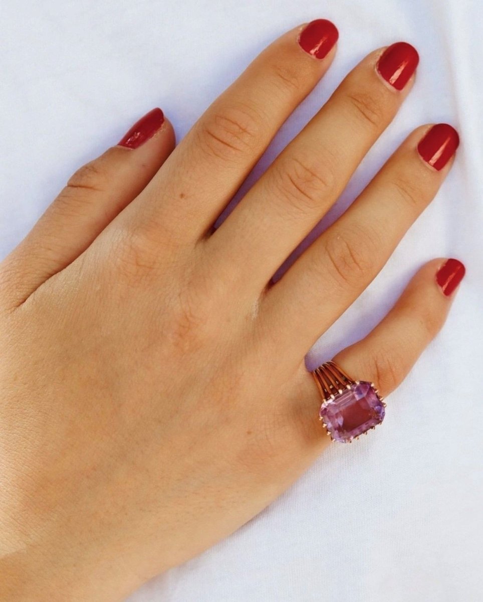 Bague en or jaune et améthyste - Castafiore