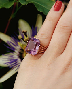 Bague en or jaune et améthyste - Castafiore