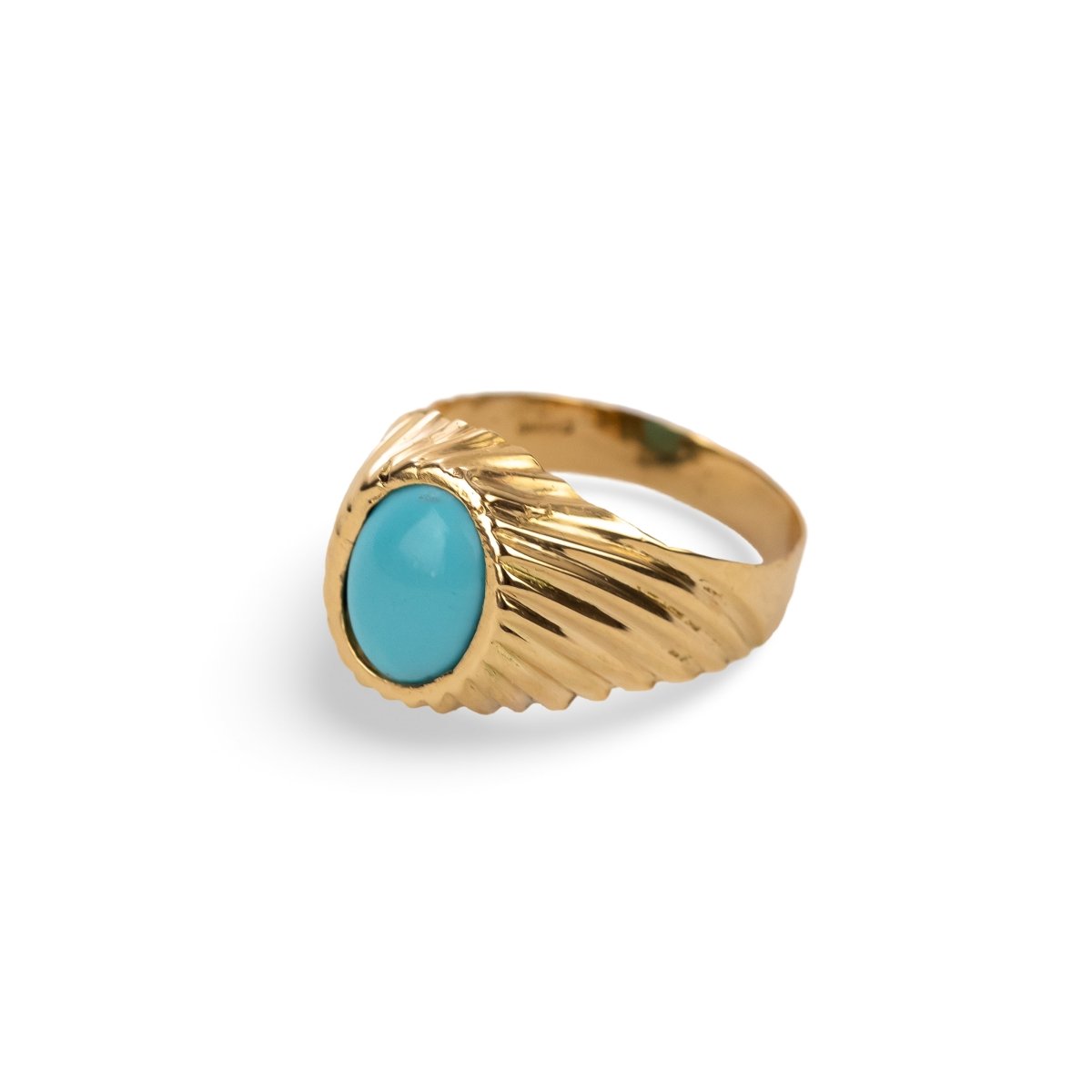 Bague en or jaune et cabochon de turquoise - Castafiore