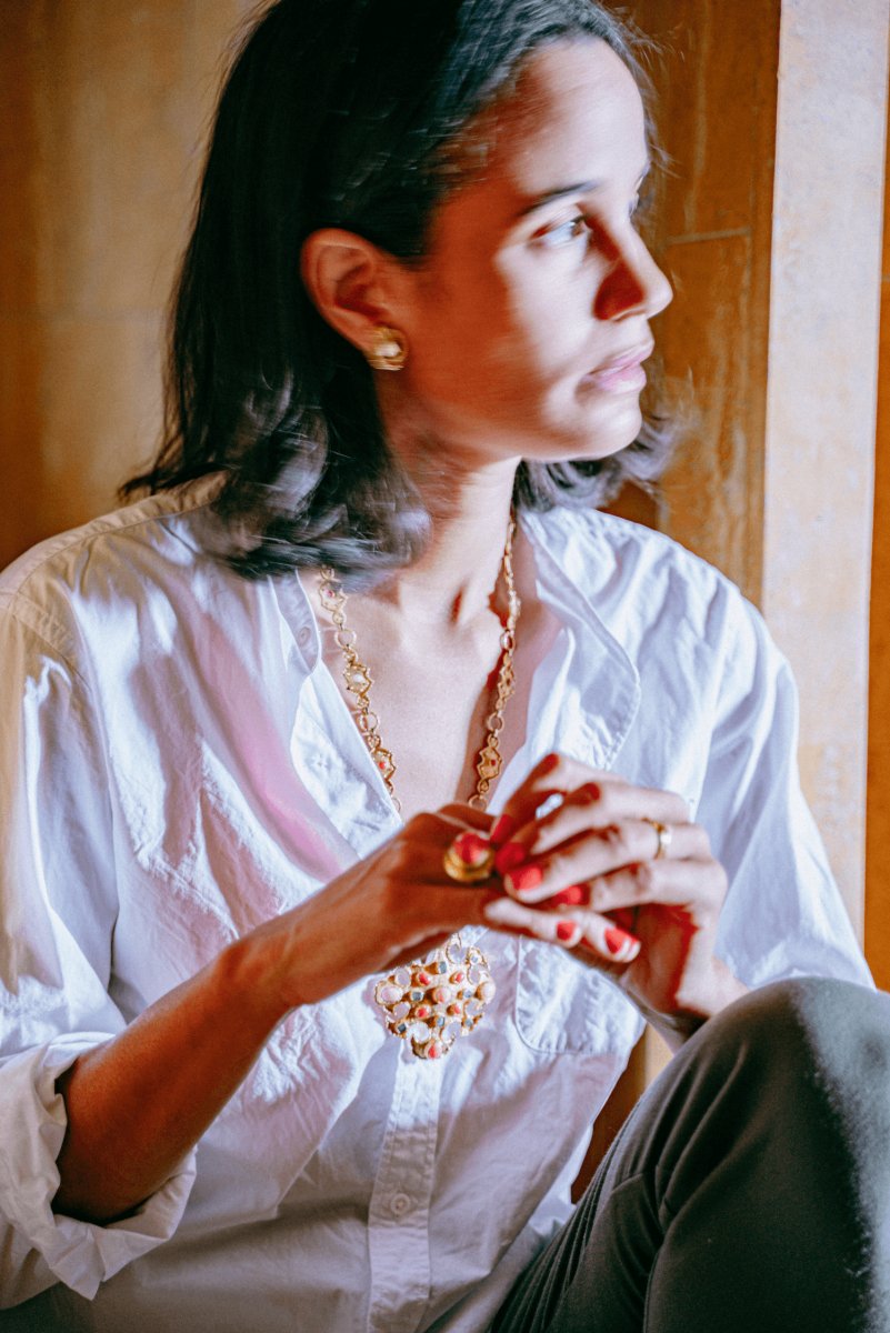 Bague en or jaune et corail - Castafiore