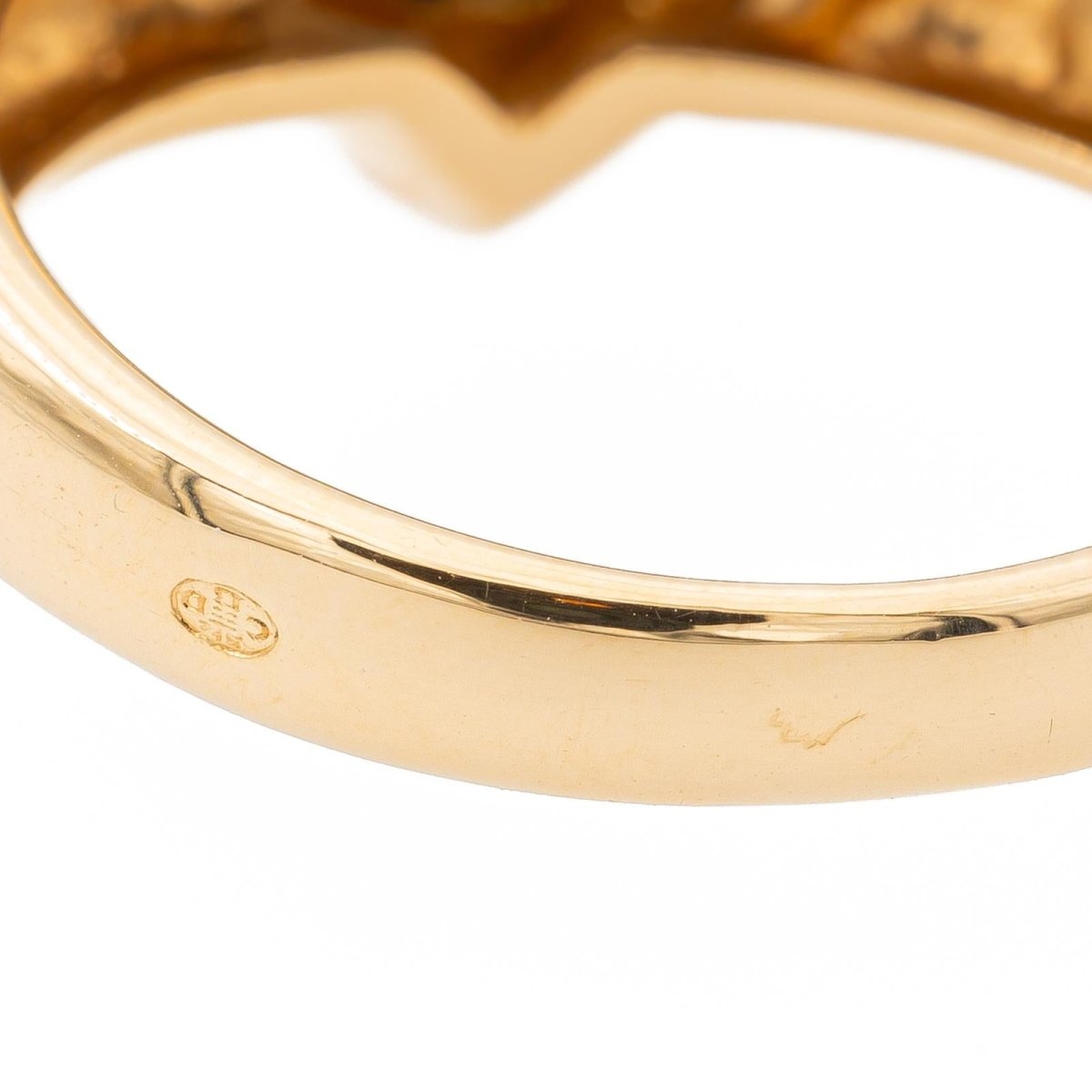 Bague en or jaune et diamants - Castafiore