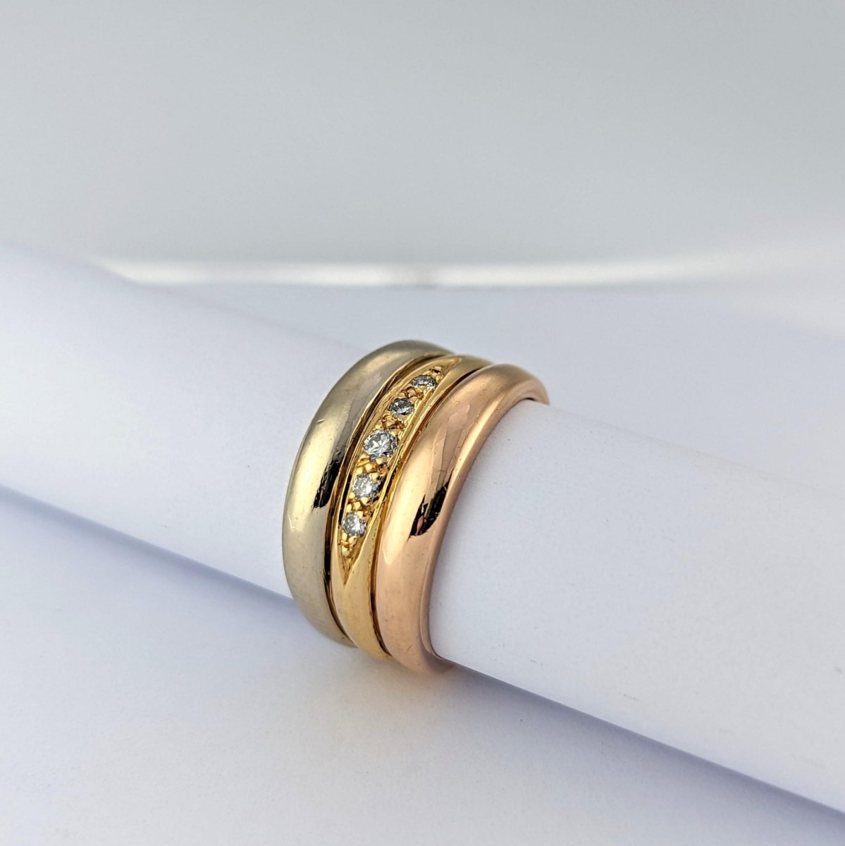 Bague en or jaune et diamants - Castafiore