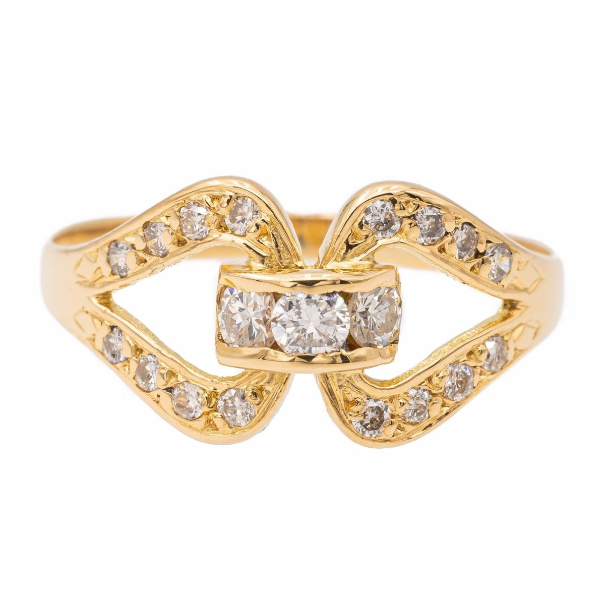 Bague en or jaune et diamants - Castafiore