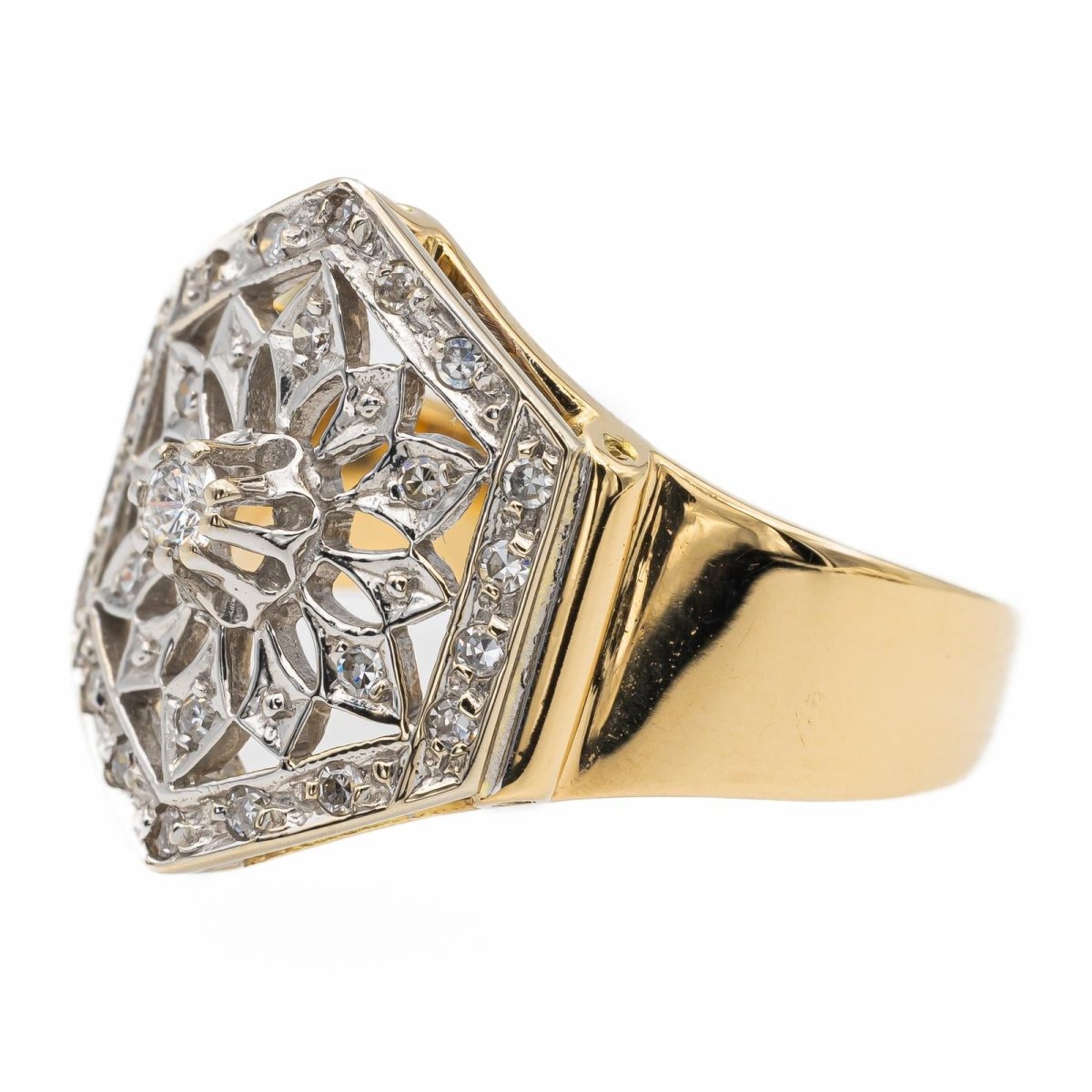 Bague en or jaune et diamants - Castafiore