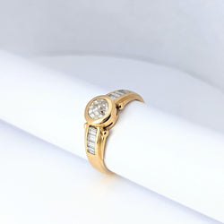 Bague en or jaune et diamants - Castafiore