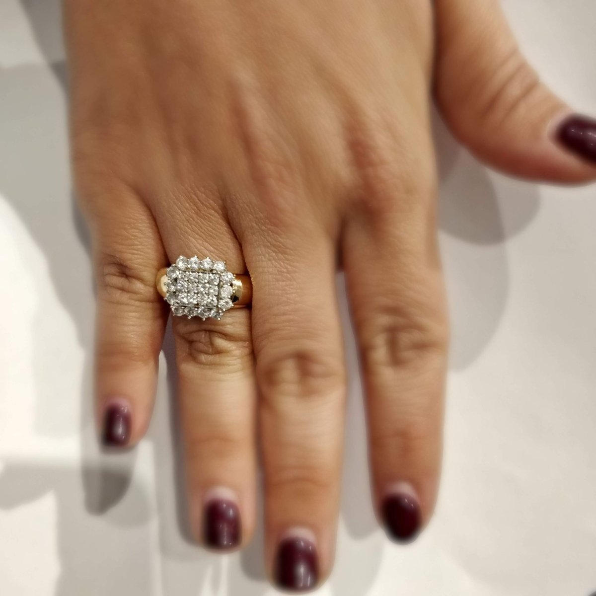 Bague en or jaune et diamants - Castafiore