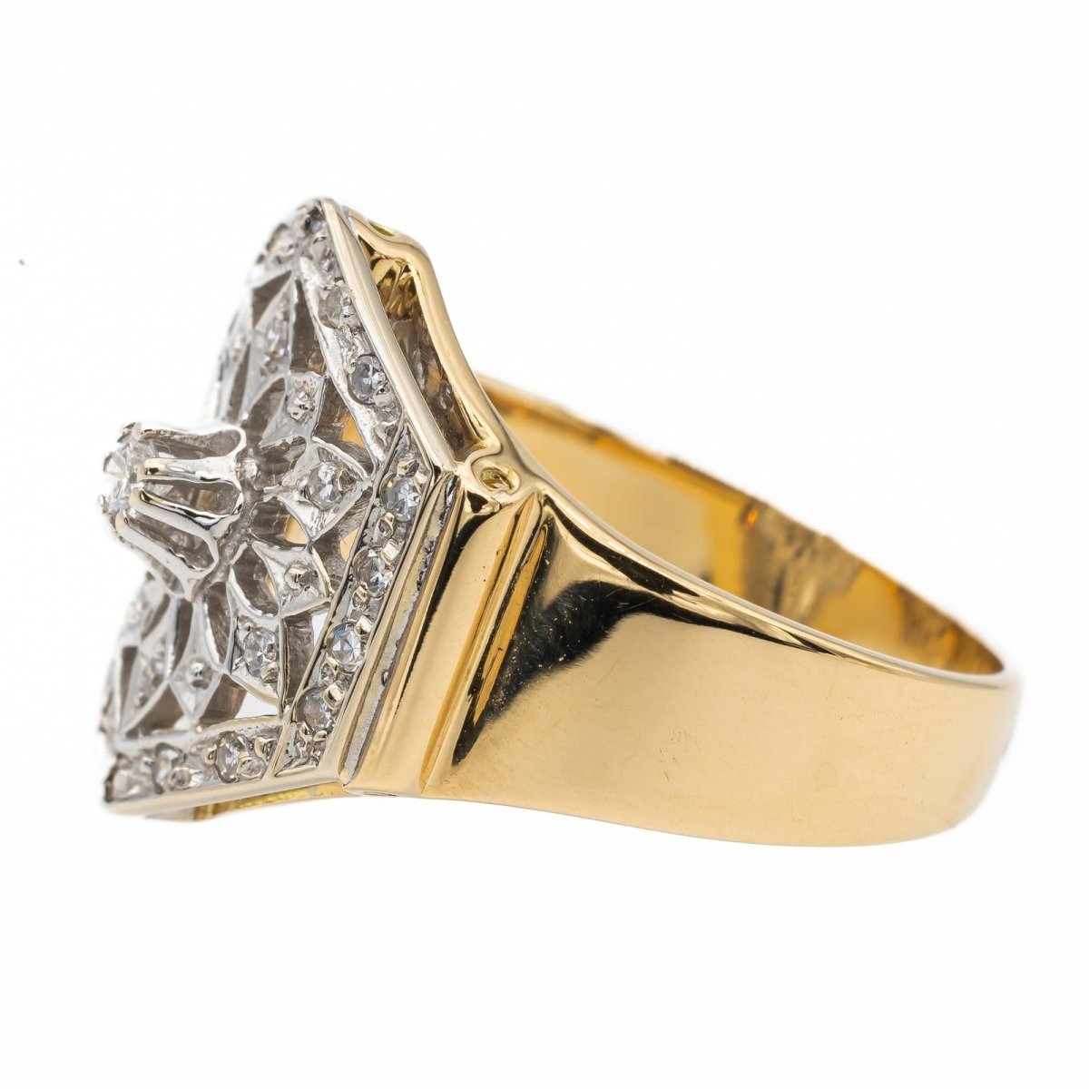 Bague en or jaune et diamants - Castafiore
