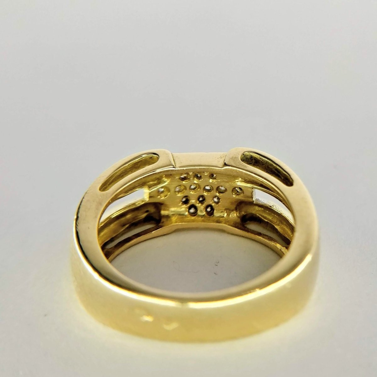 BAGUE EN OR JAUNE ET DIAMANTS - Castafiore