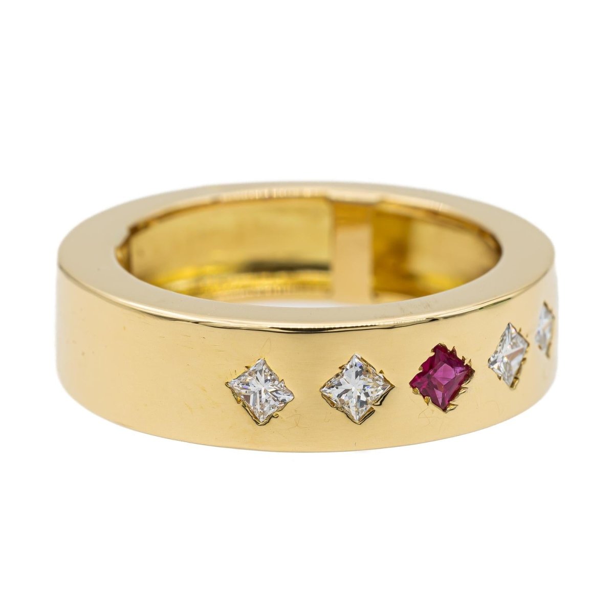 Bague en or jaune et rubis - Castafiore