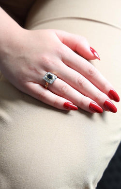 Bague en or jaune et saphir - Castafiore