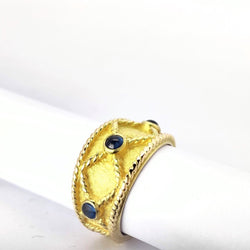 Bague en or jaune et saphirs - Castafiore