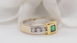 Bague en or jaune, or blanc, émeraude et diamants - Castafiore