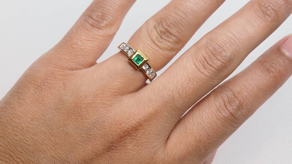 Bague en or jaune, or blanc, émeraude et diamants - Castafiore