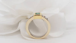 Bague en or jaune, or blanc, émeraude et diamants - Castafiore