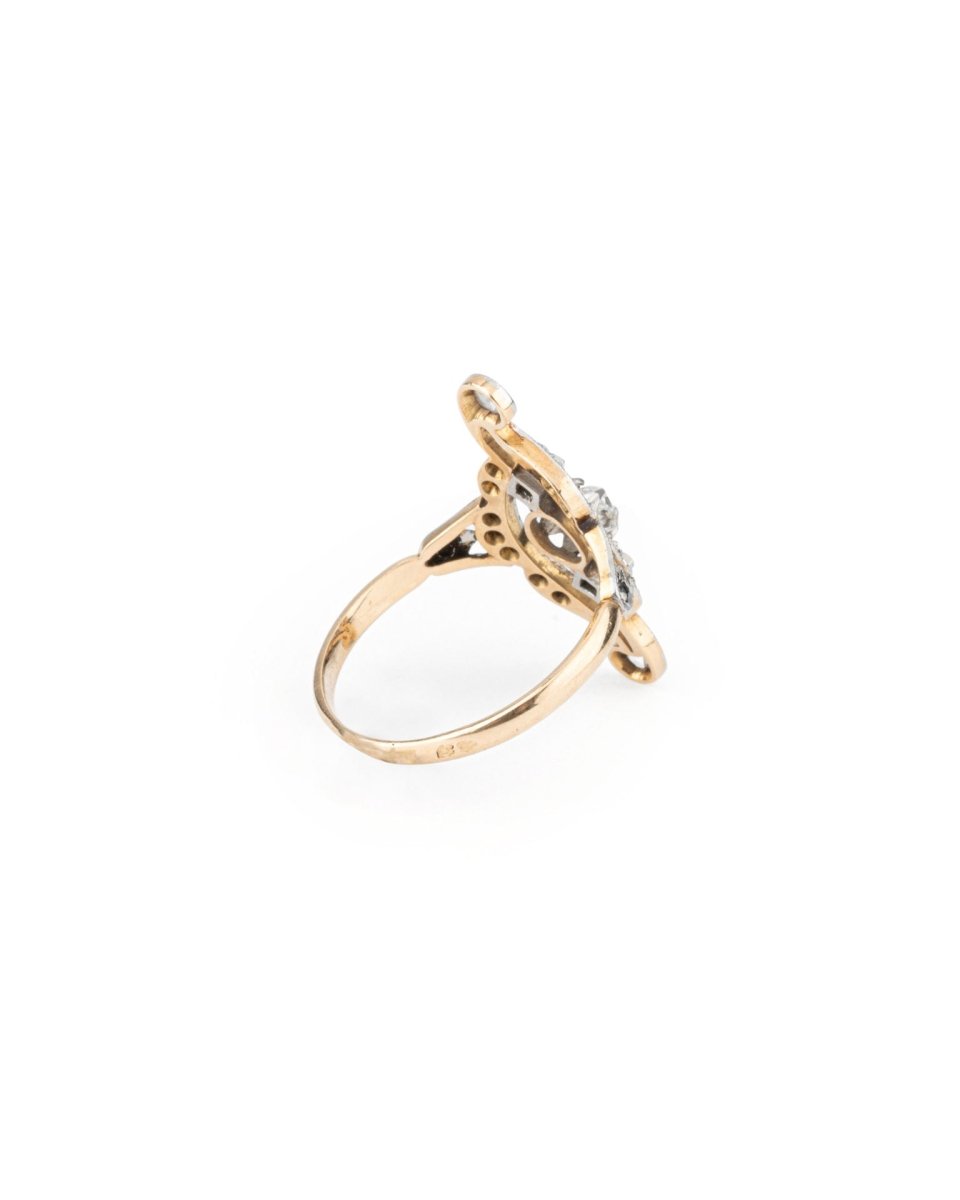 Bague en or jaune, or blanc et diamants - Castafiore