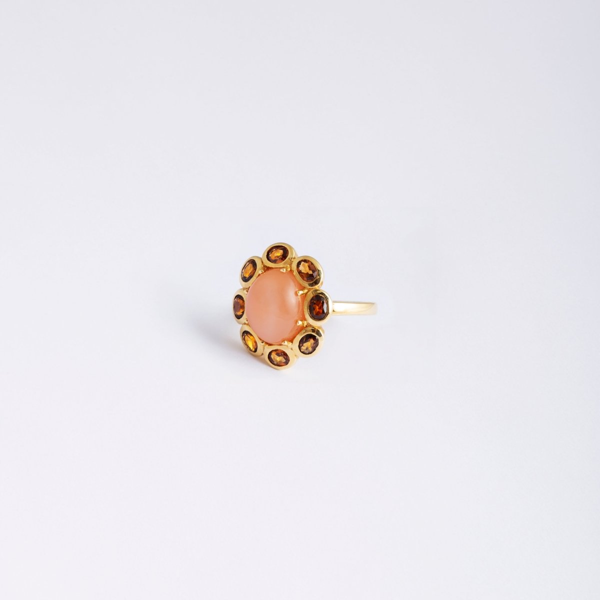 Bague en or jaune pierre de lune - Castafiore